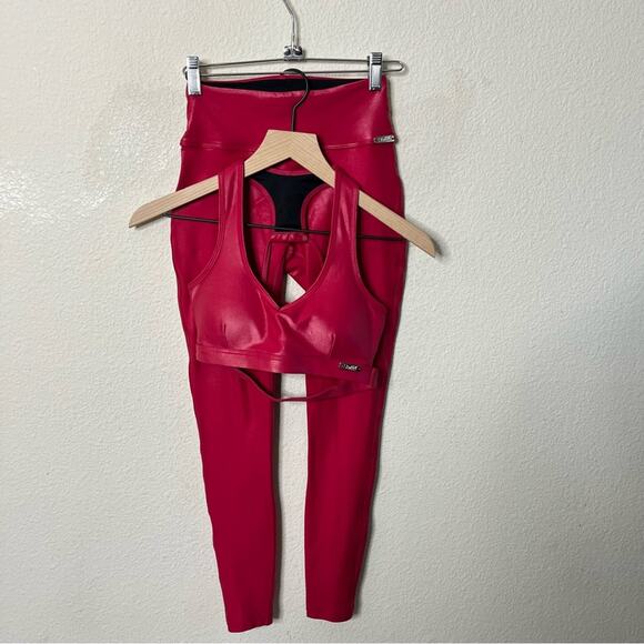 Bombshell Sportswear SET Power Gloss Red Bra & Leggings 2 Piece Size XS / S - Picture 2 of 11
